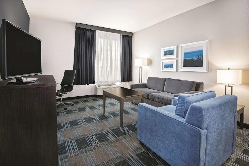 La Quinta By Wyndham - South